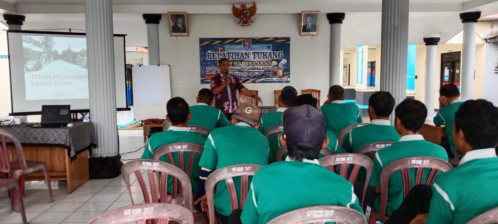 Pelatihan Tukang Bagi Masyrakat Desa Nusawungu 